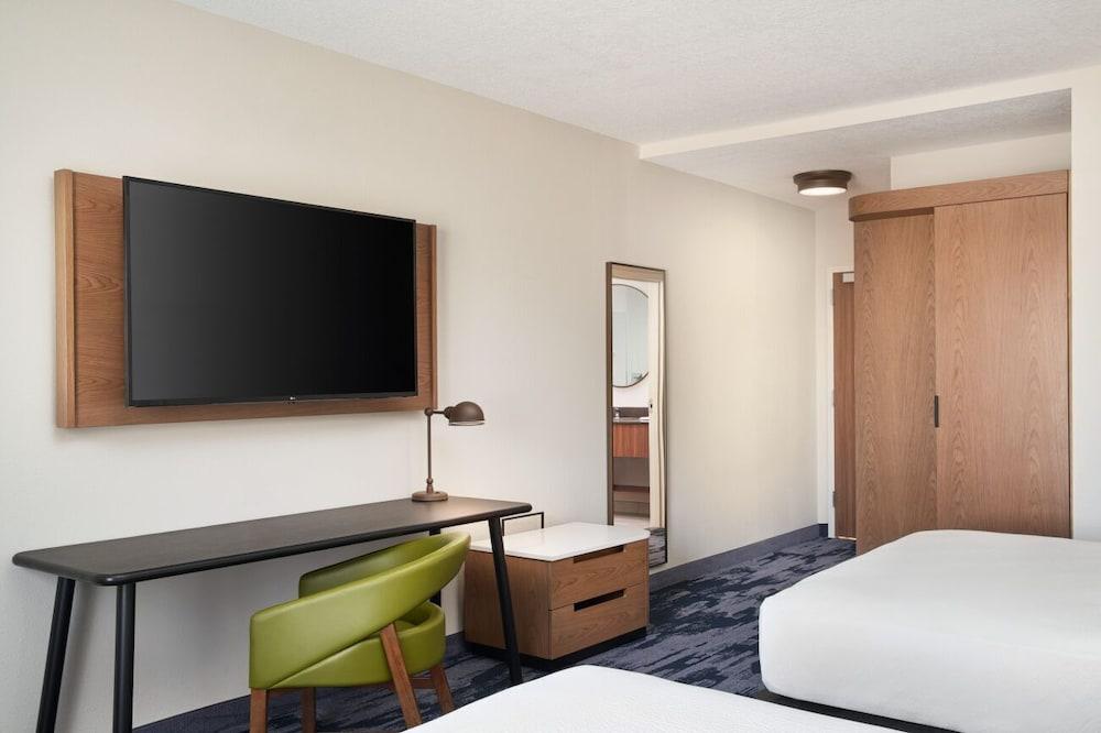 NEW - Fairfield Inn & Suites by Marriott Orlando at Millenia photo 18