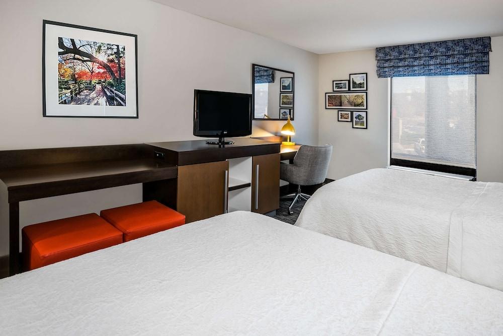 Hampton Inn & Suites San Marcos photo 12