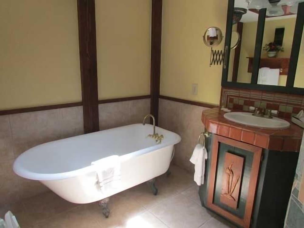 The Driftwood Resort photo 19