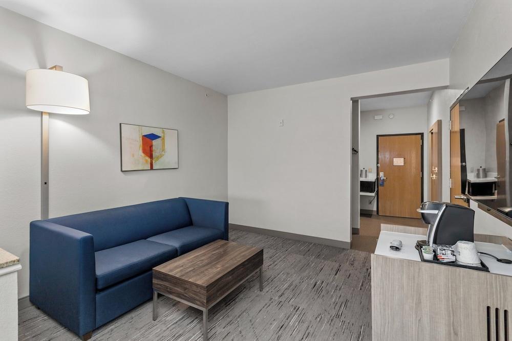 Holiday Inn Express Crockett by IHG photo 16