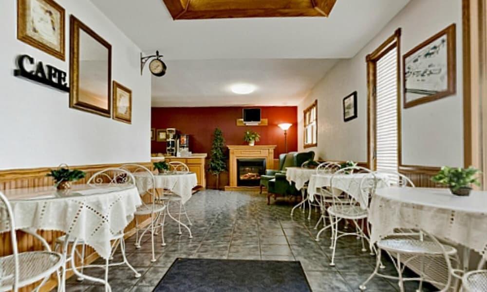 Home Suites photo 16