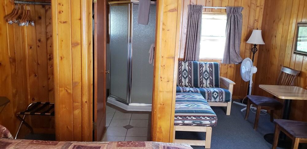 Canyon Motel photo 28