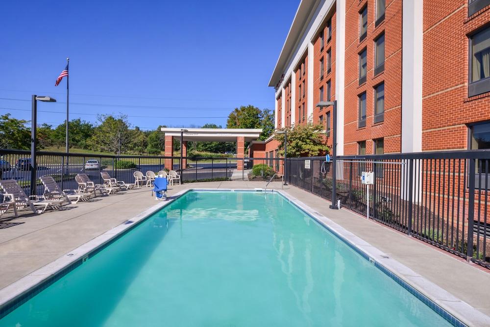 Hampton Inn Martinsburg photo 11