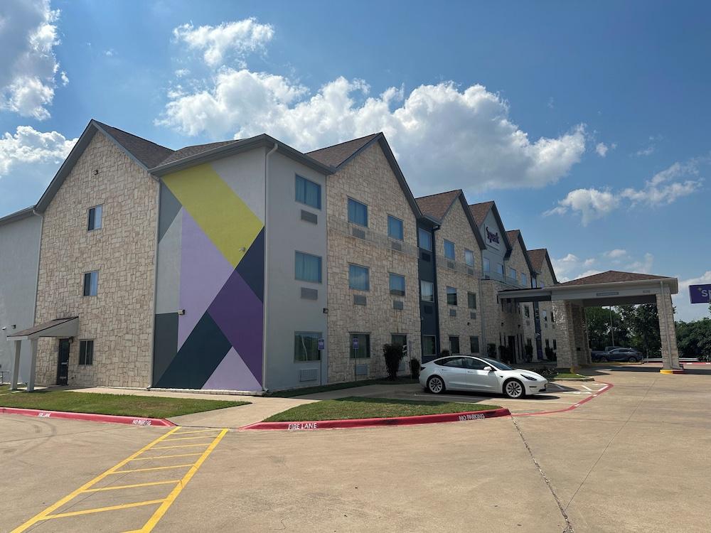 Spark by Hilton Round Rock photo 18