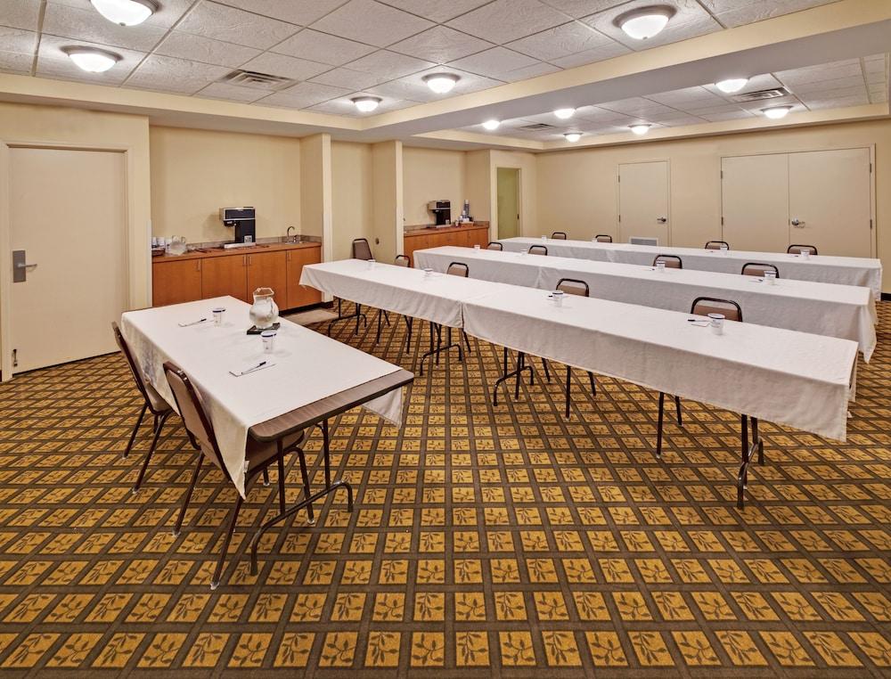 Candlewood Suites Omaha Airport by IHG photo 17