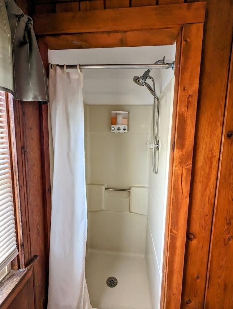 Riverside Motel photo 93