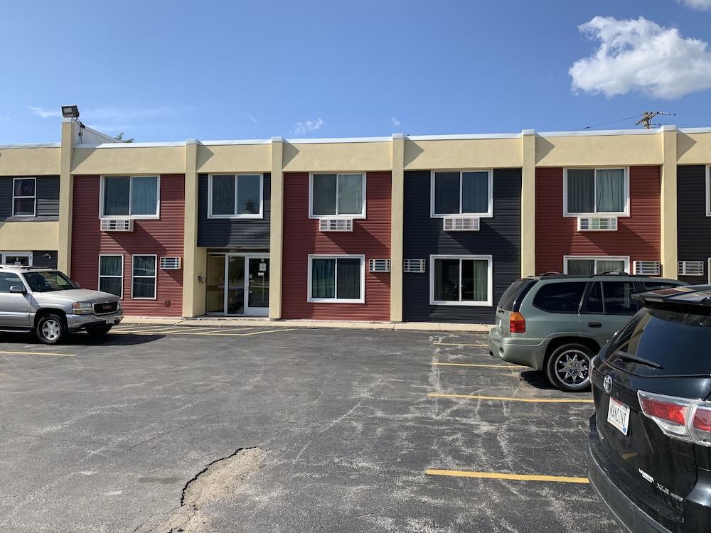 Economy Inn photo 1