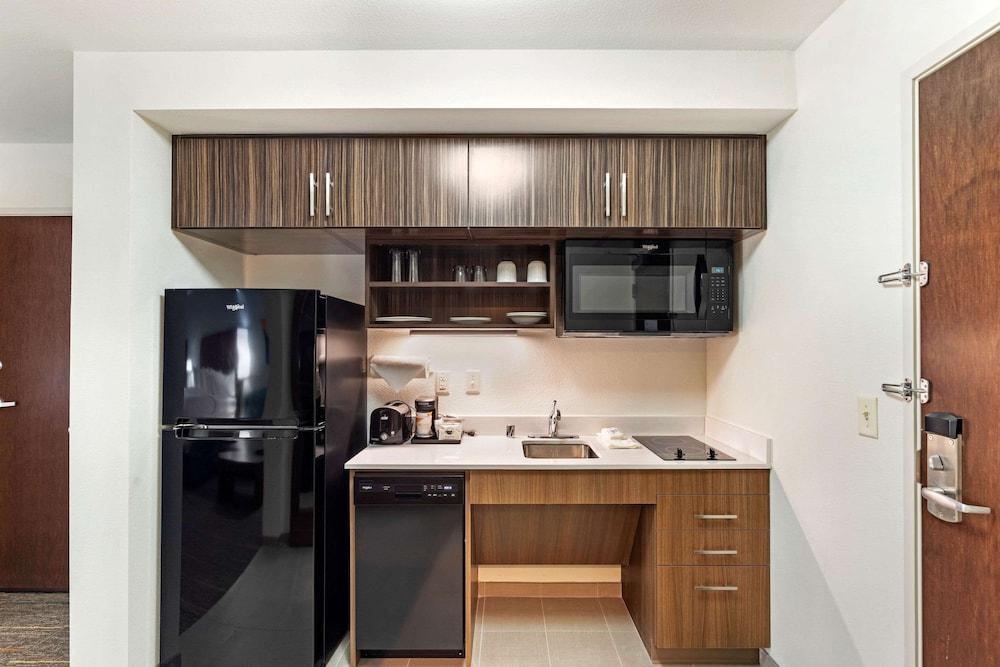 MainStay Suites Lancaster Dallas South photo 14