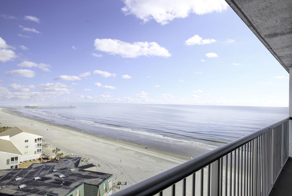 Sands Ocean Club Resort photo 29