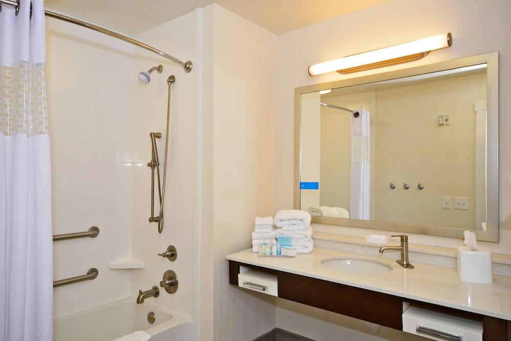 Hampton Inn Pulaski photo 10