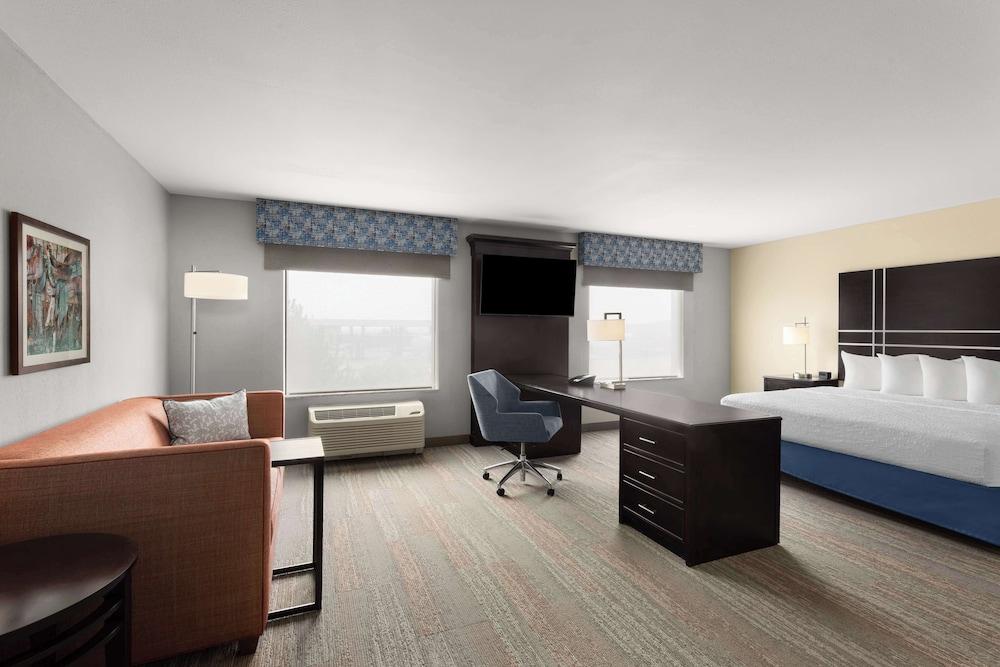 Hampton Inn & Suites Douglas photo 27