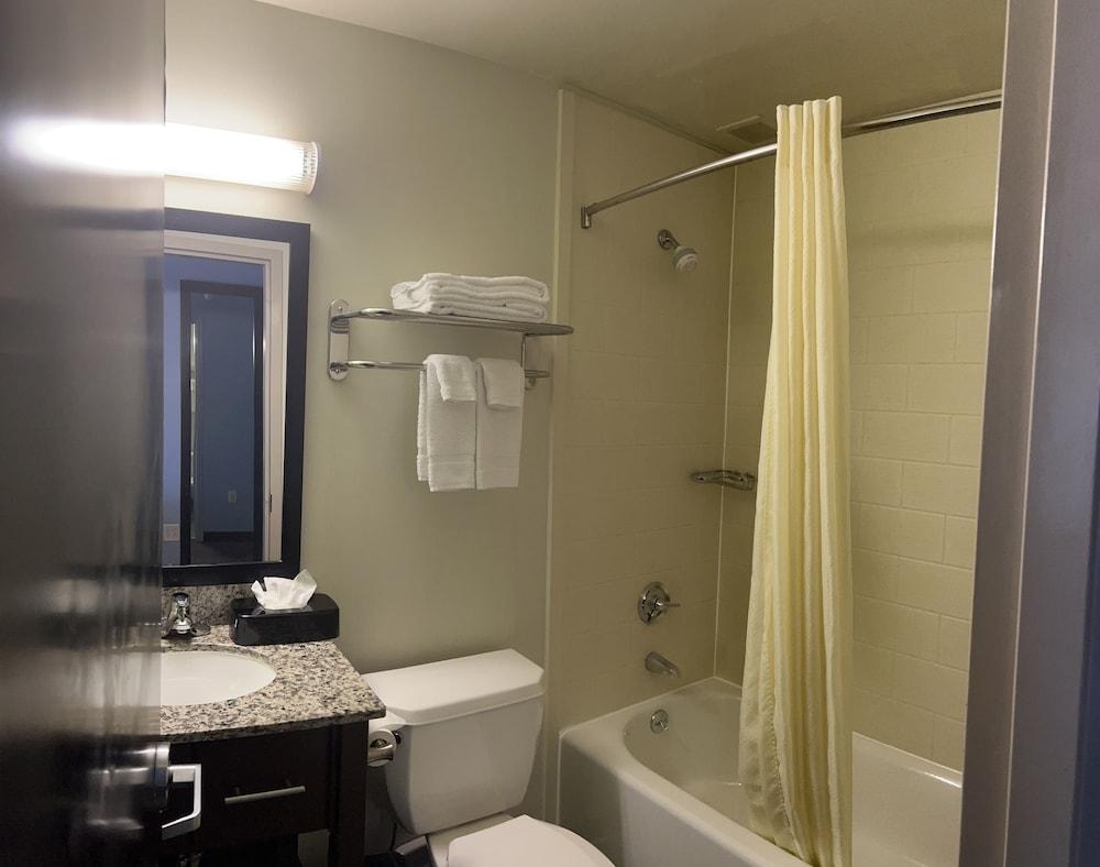 Cresthaven Inn JFK photo 10