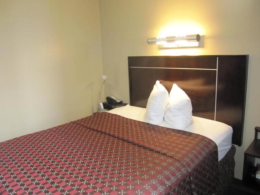 Super Lake Hotel photo 29