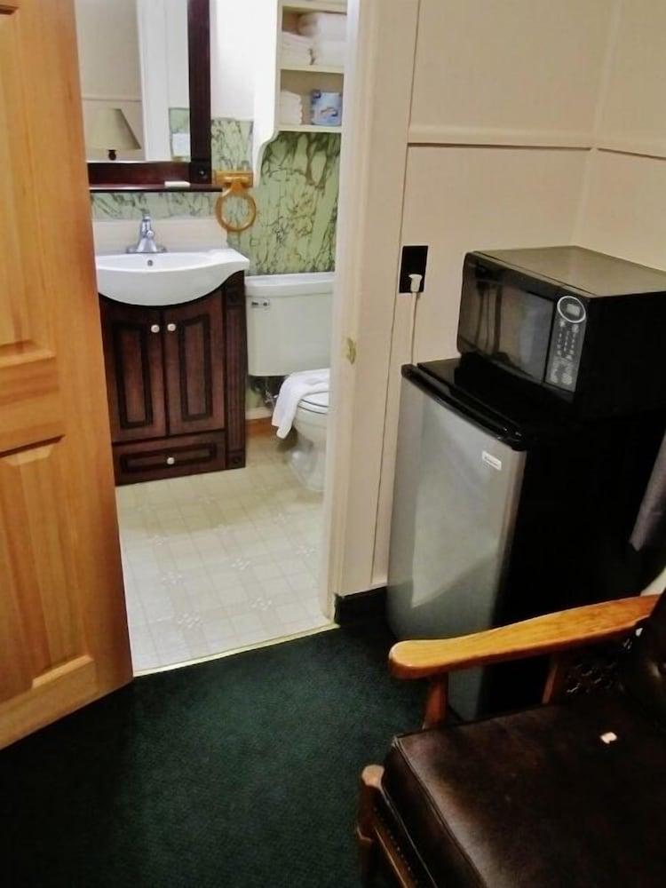 DB Botique and Cabins photo 28