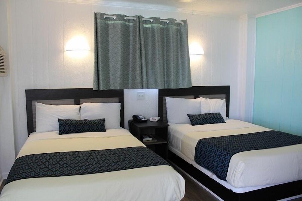 Ocean Crest Motel photo 38