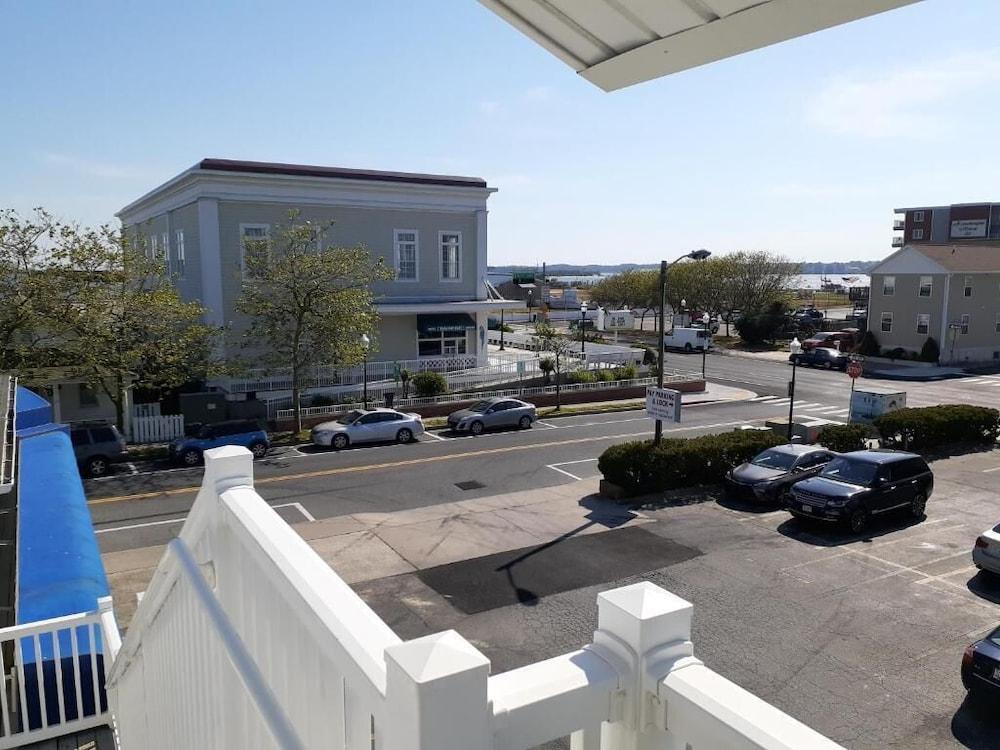 Atlantic Breeze Motel & Apartments photo 7
