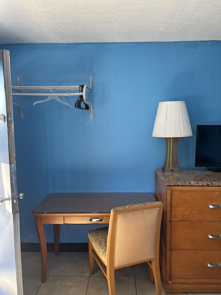 Budget Inn - Punta Gorda photo 2