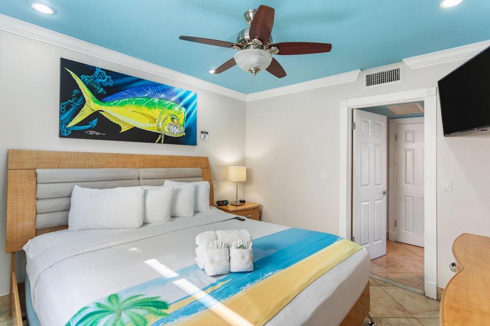 Bay Palms Waterfront Resort - Hotel and Marina photo 46