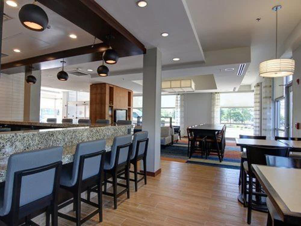 HYATT house Chicago/Naperville/Warrenville photo 4
