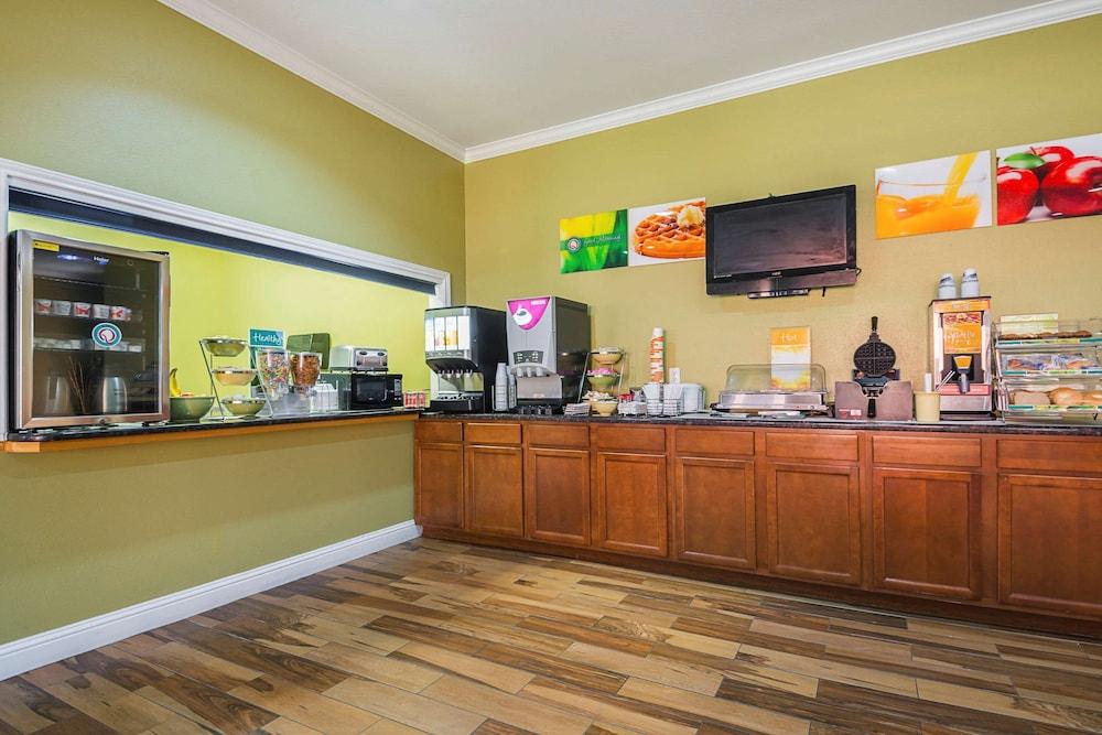 Quality Inn DeRidder photo 32