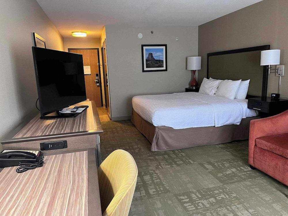 Summit Suites photo 13
