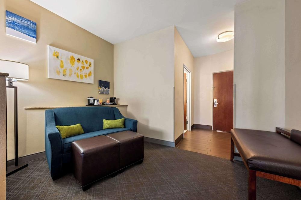 Comfort Suites Cullman I-65 Exit 310 photo 16