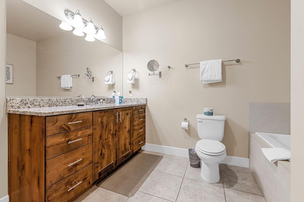 Vacation Rentals at Sand Hollow Resort photo 42