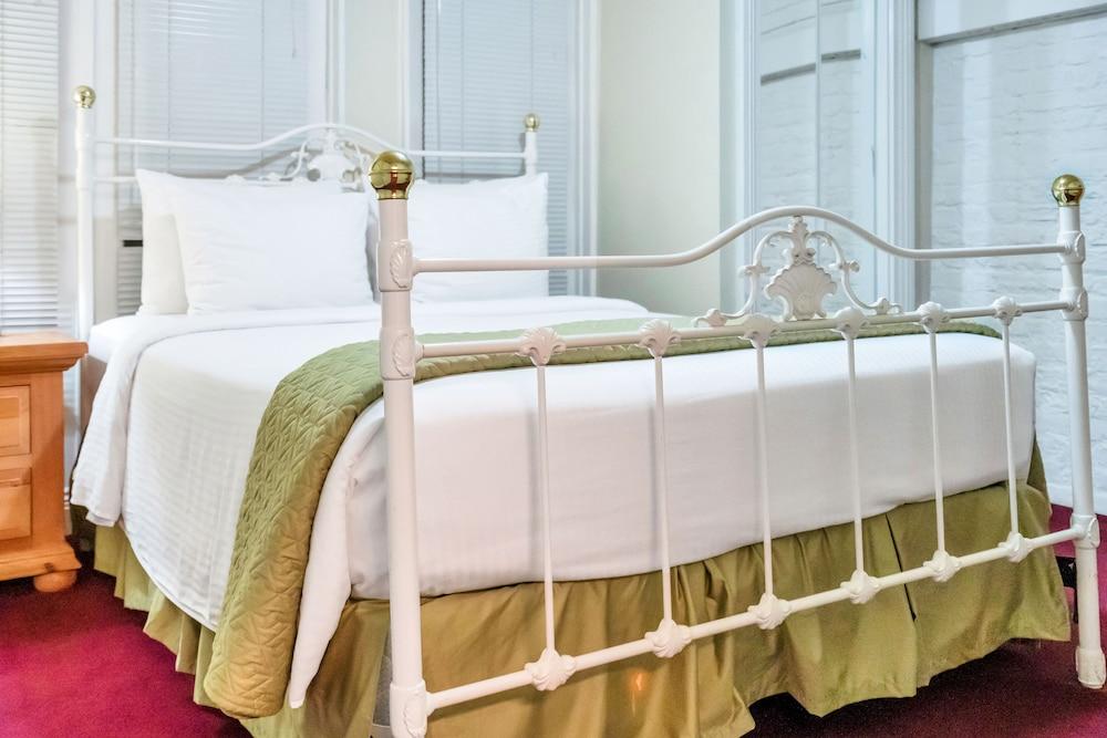 Hotel de L'Eau Vive by Coolvacay photo 29