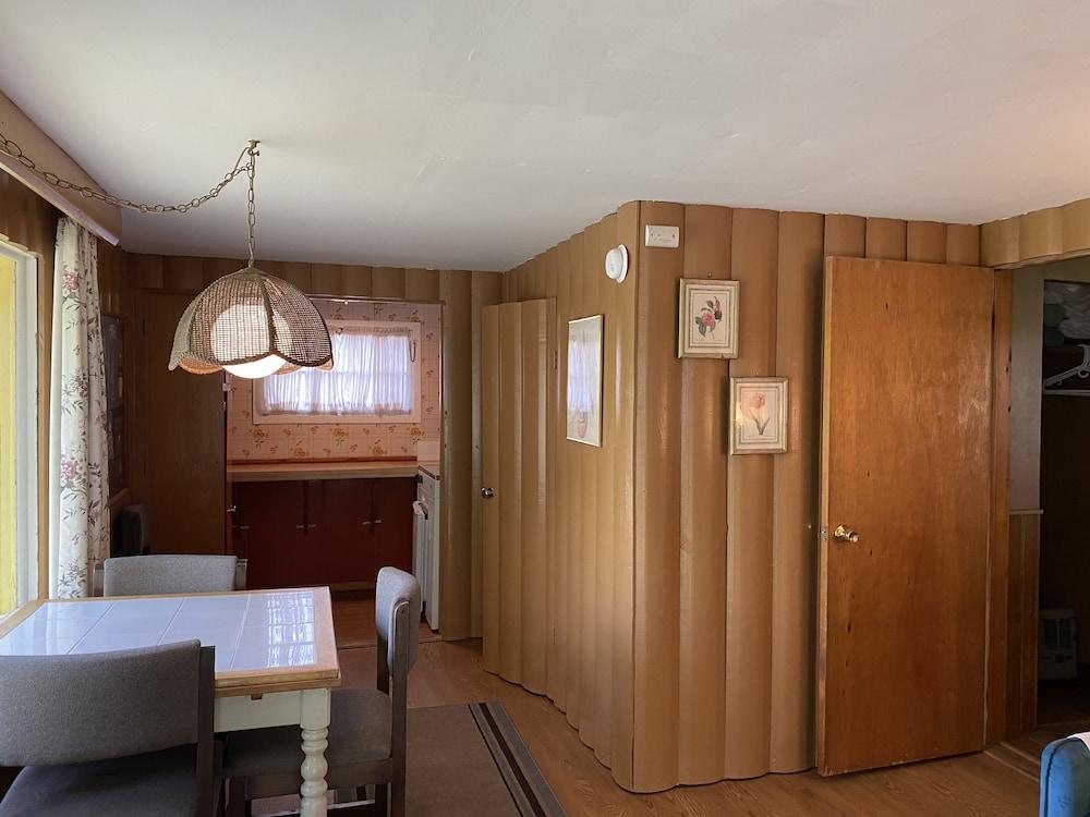 Amber Lantern Lake George Motel and Cottage Rentals photo 30