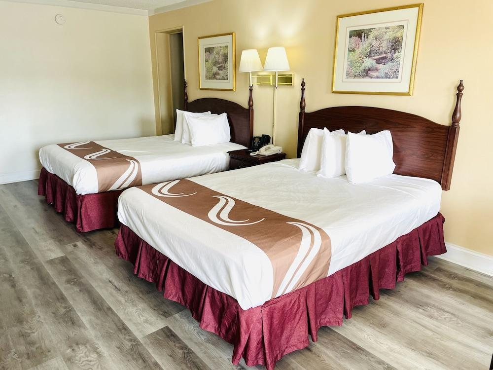 Relax Inn Perry photo 6