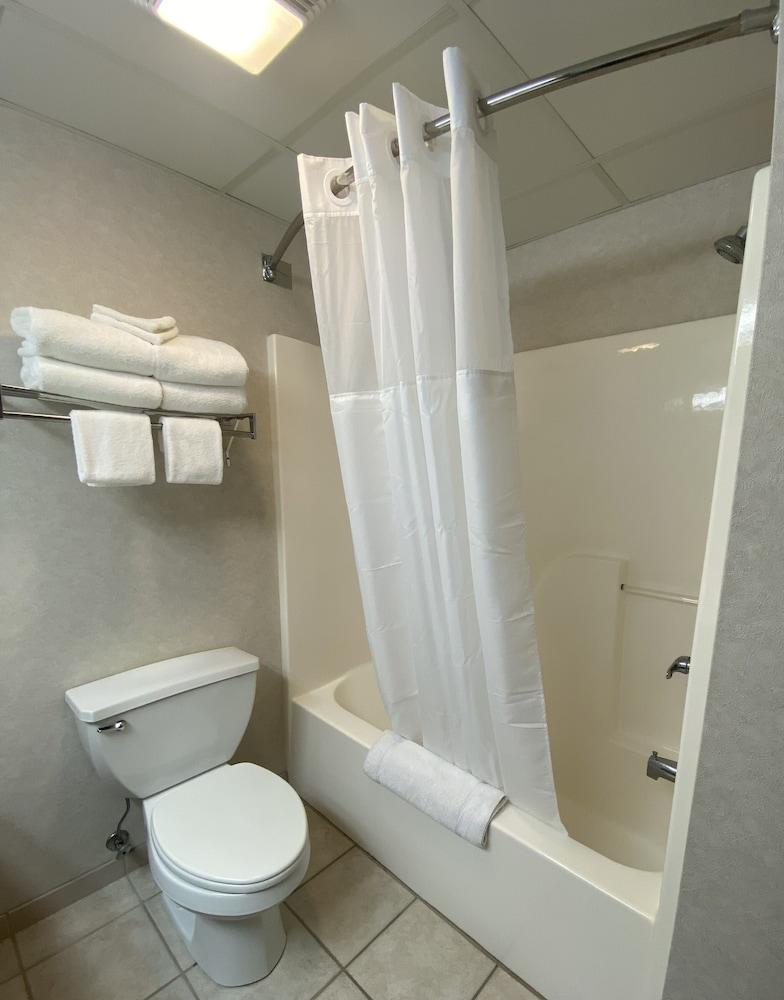 Osage Village Inn photo 16