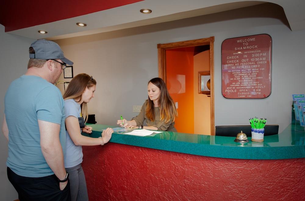 Shamrock Motel photo 4