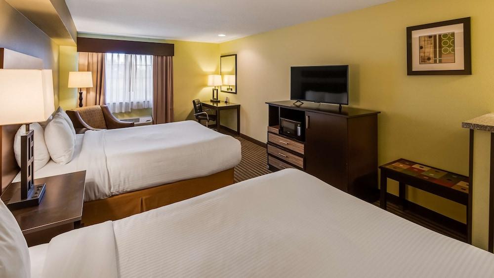 Best Western Rama Inn photo 13