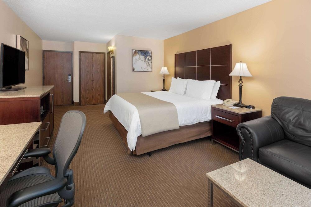 Wyndham Riverfront Little Rock photo 18