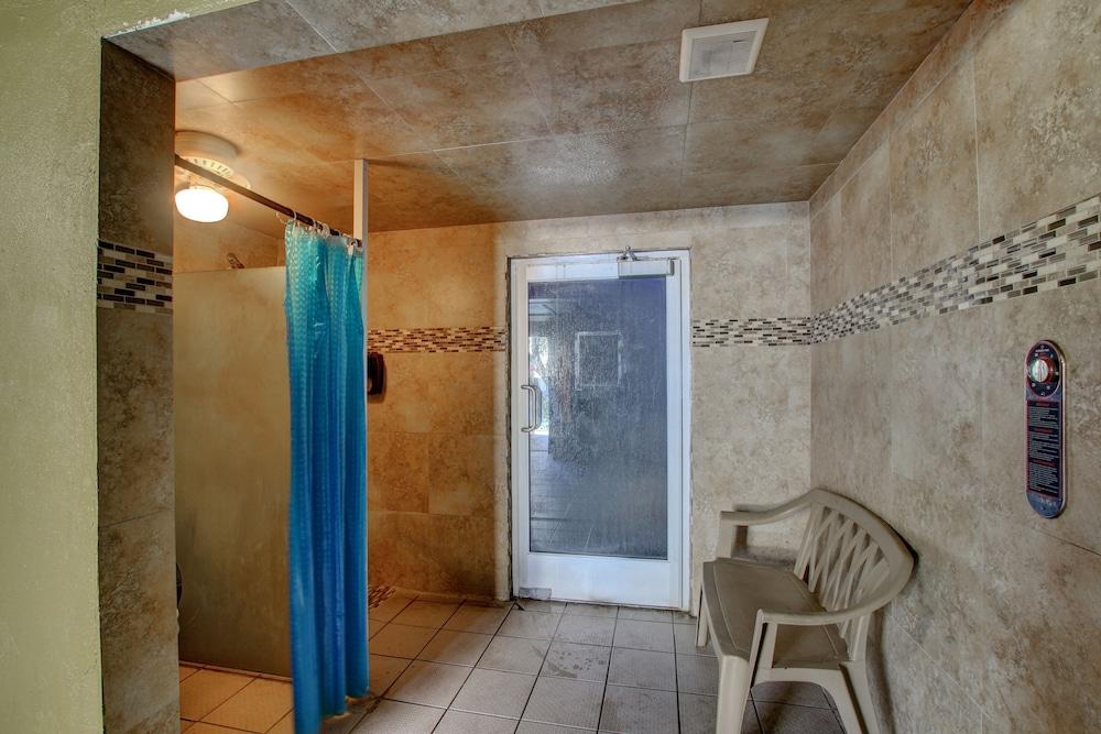 CCBC Resort Hotel - A Gay Men's Resort photo 35