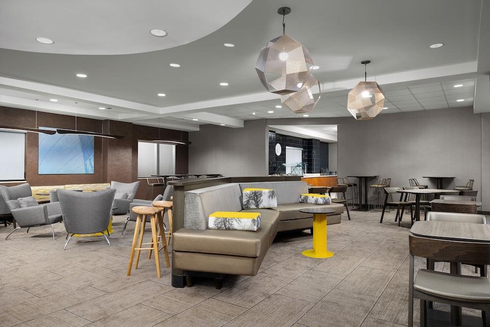 SpringHill Suites by Marriott Boston Peabody photo 2