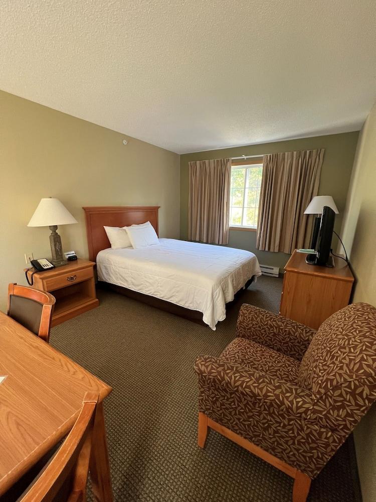 Country Inn Walker photo 6