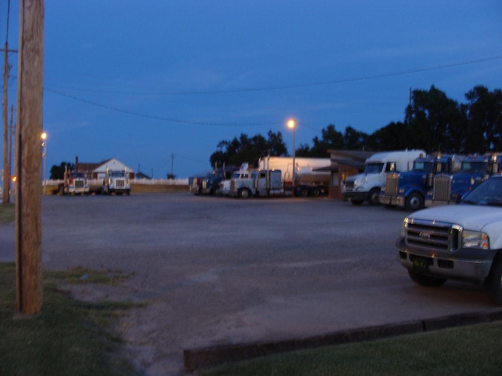 Holiday Motel photo 20