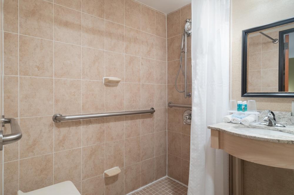 Holiday Inn Express New York City- Wall Street by IHG photo 15