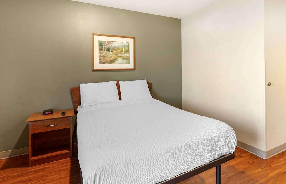 Extended Stay America Select Suites - Akron - South photo 6