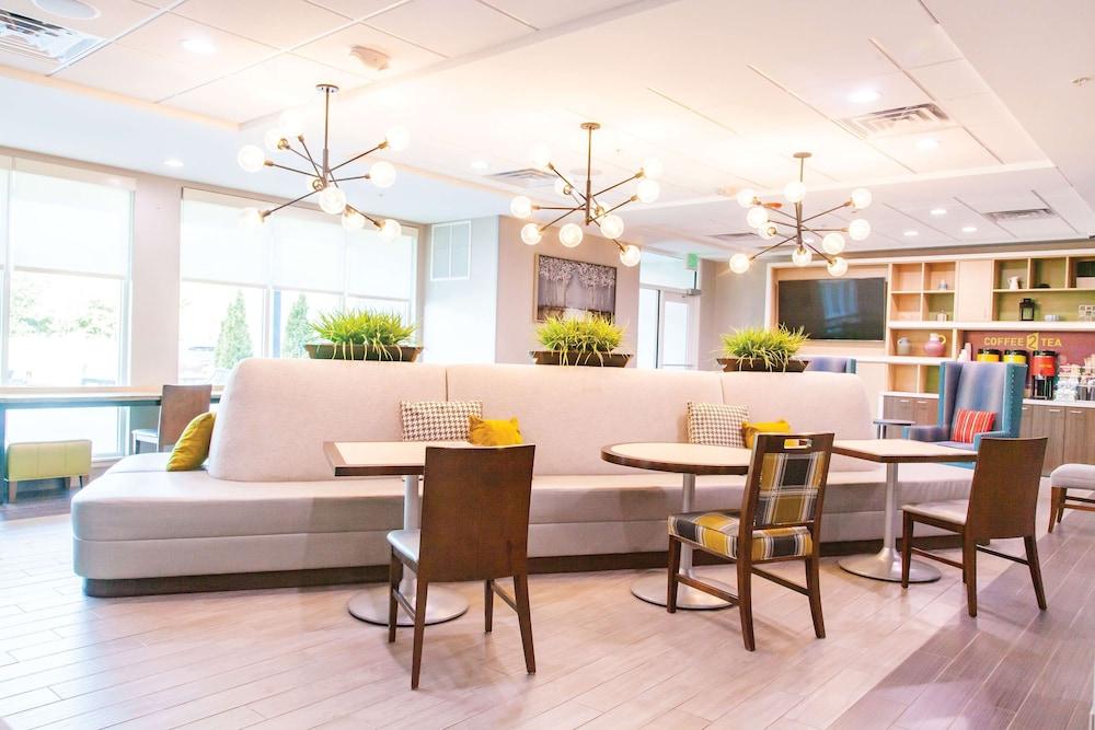 Home2 Suites by Hilton Jackson MI photo 7