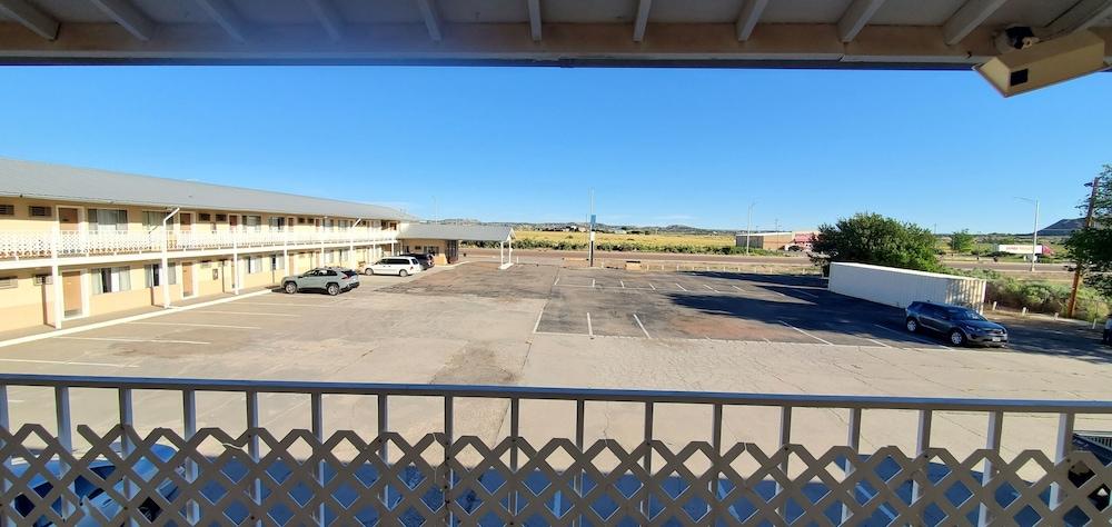 Budget Inn photo 49