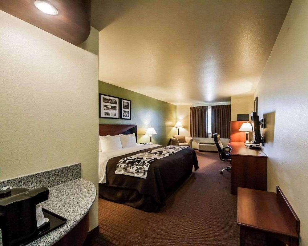 Sleep Inn & Suites Shamrock photo 13