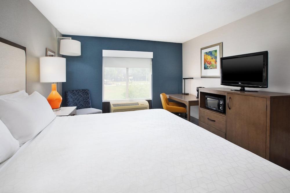 Holiday Inn Express & Suites Kent - University Area by IHG photo 22