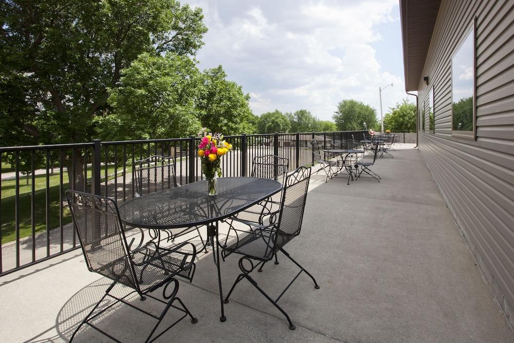 Carrollton Inn photo 8