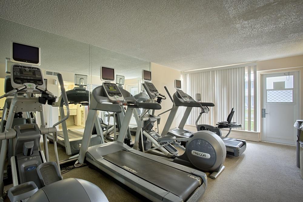 Sandcastle Resort at Lido Beach photo 3