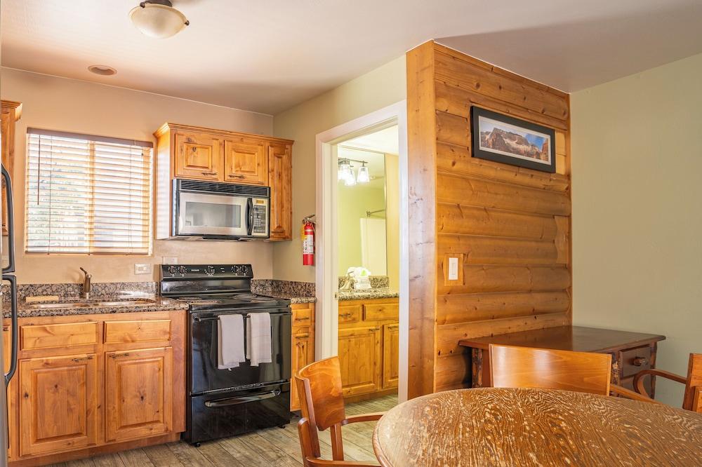 Petty Ranch Inn photo 46