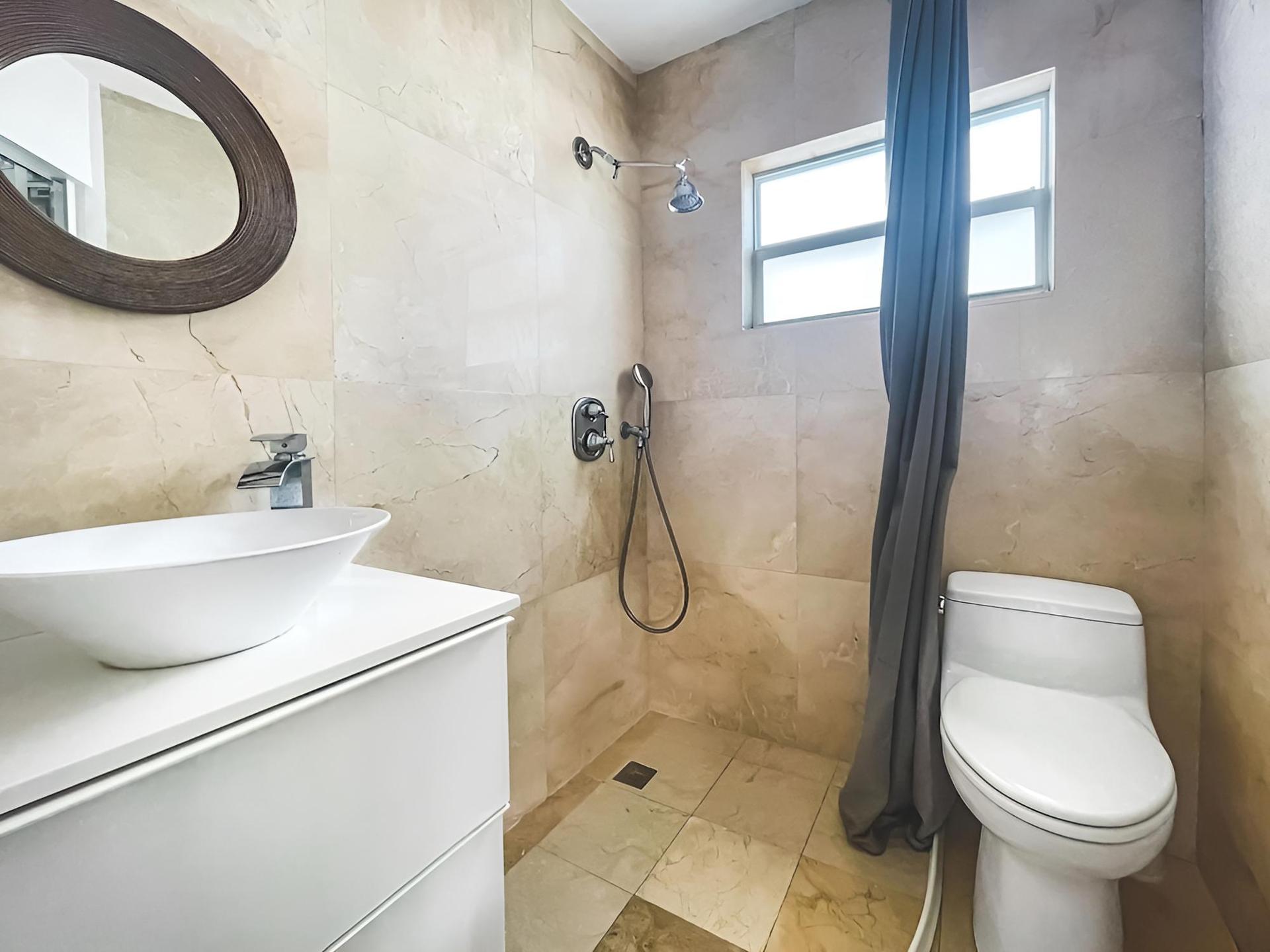 Atlantic Breeze photo 12