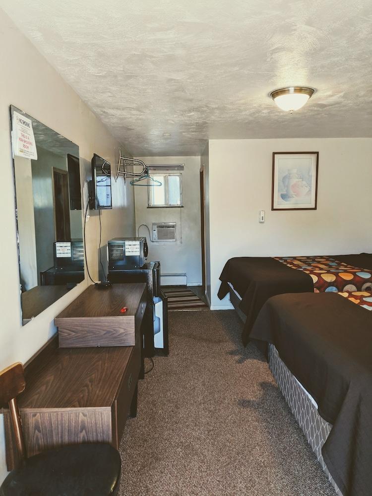 In Town Inn photo 4