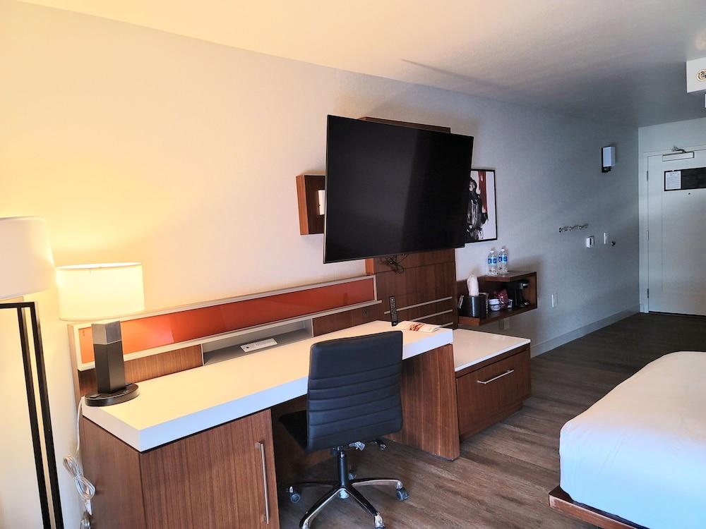 Delta Hotels Denver Thornton photo 7